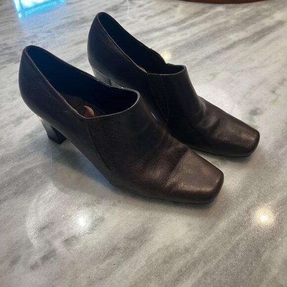 Aerosoles A2 Lake Geneva heeled loafer square toe 8M dark brown elastic … - Picture 2 of 14